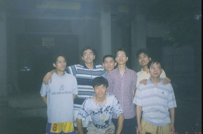 2000年代大学生图片